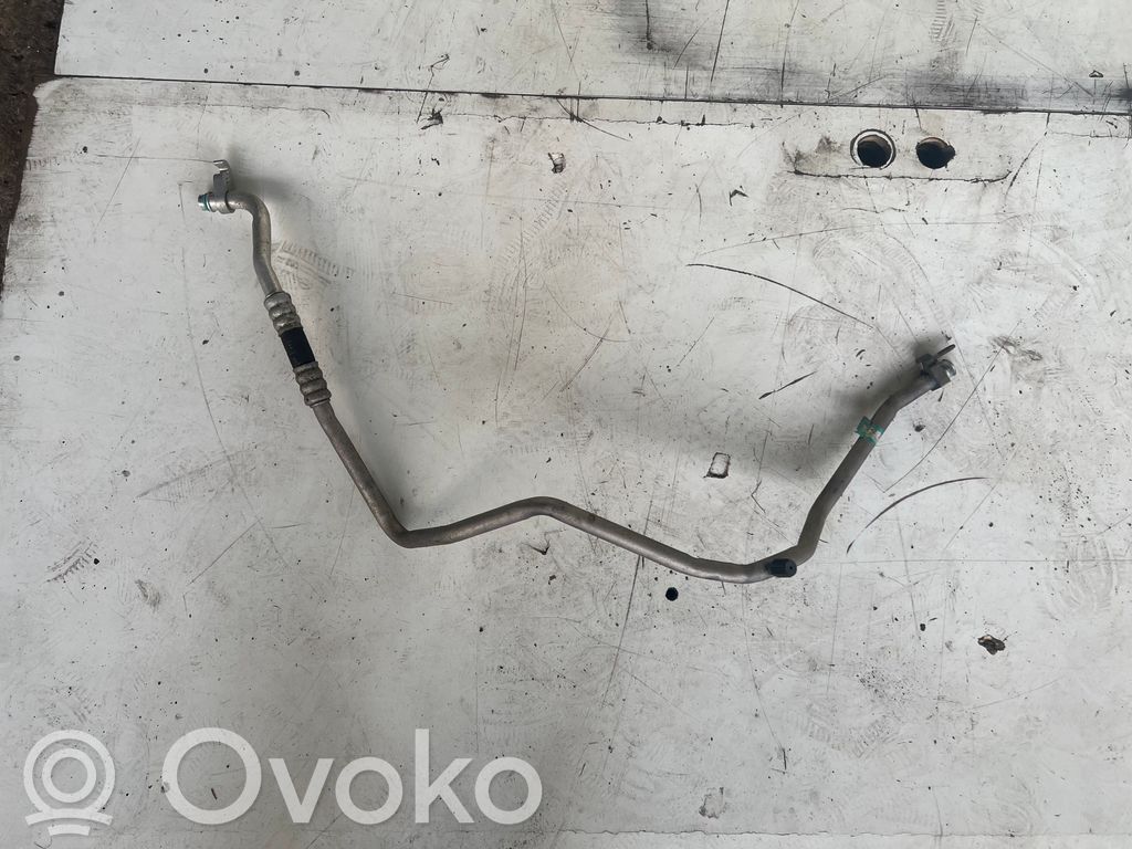 Ilmastointilaitteen putki (A/C)   5047832