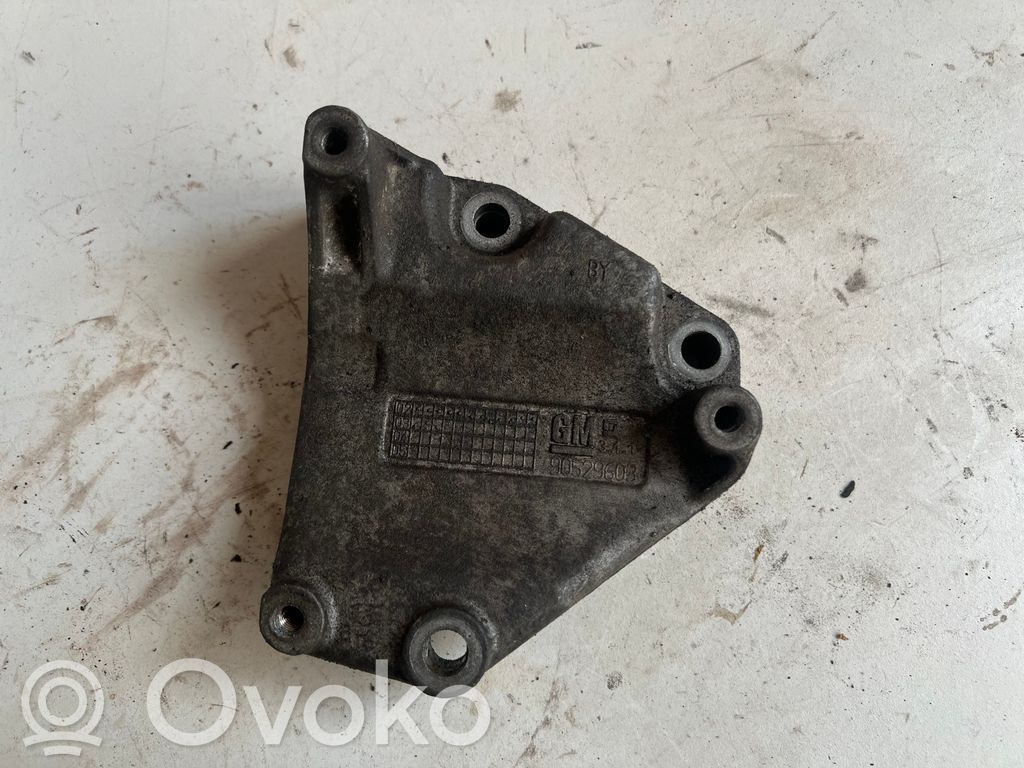 Opel Meriva A Engine mounting bracket 