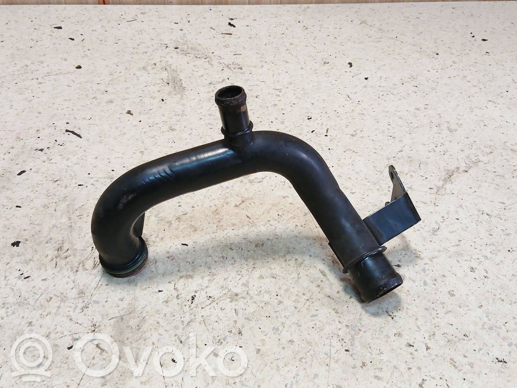 Volkswagen Touareg I Engine coolant pipe/hose 