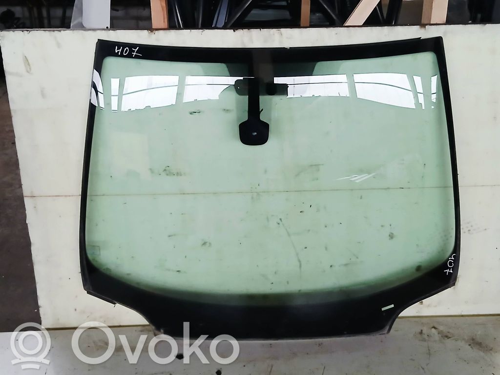 Peugeot 407 Front windscreen/windshield window 