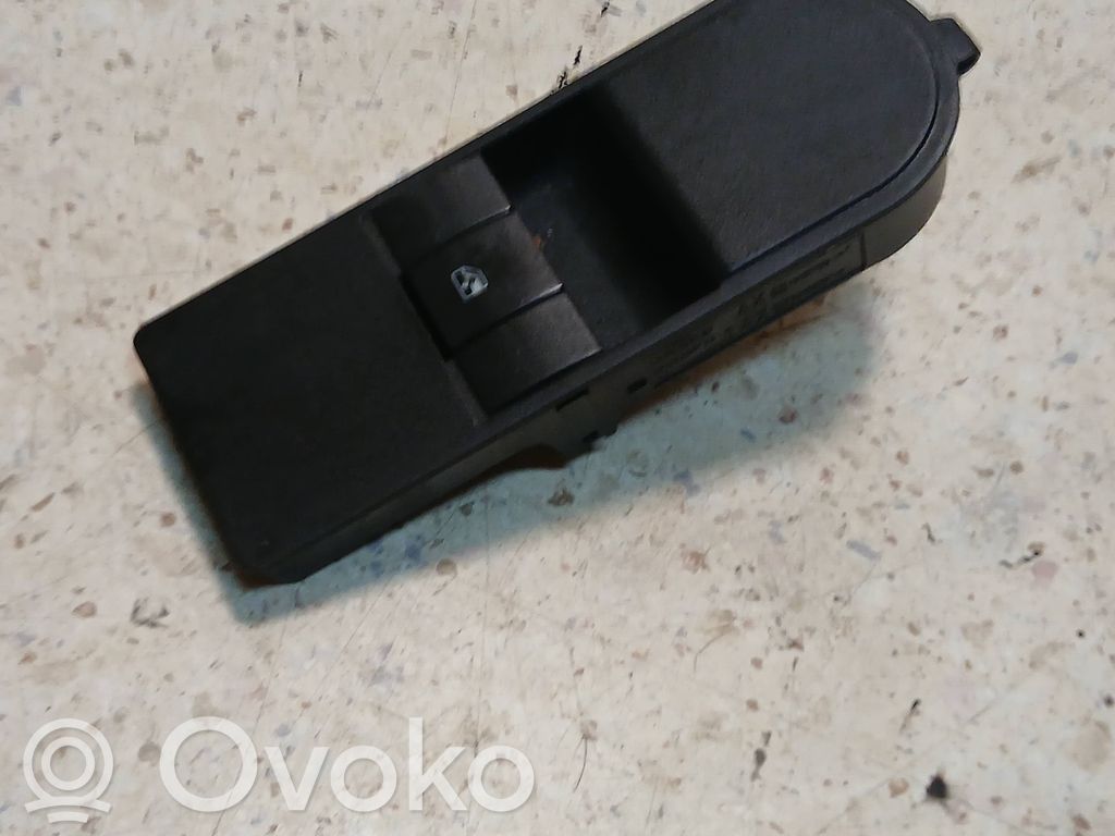 Opel Zafira B Electric window control switch 
