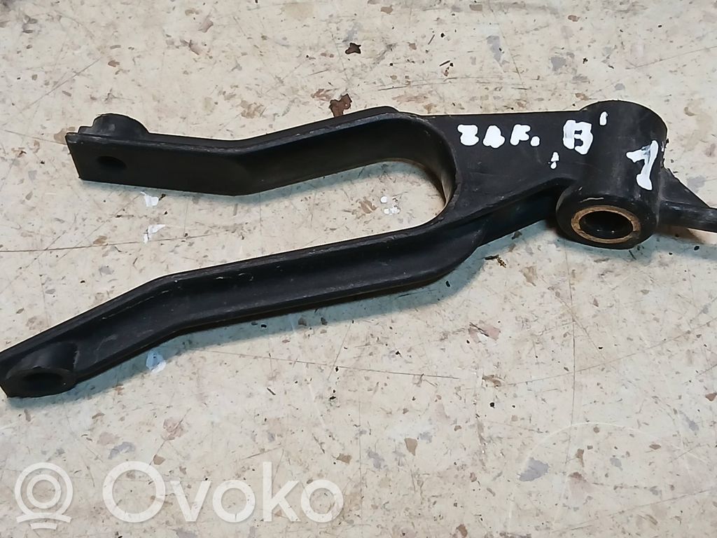 Opel Zafira B Radiator mount bracket 