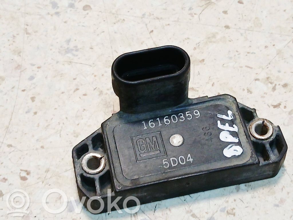 Opel Vectra B Ignition amplifier control unit 