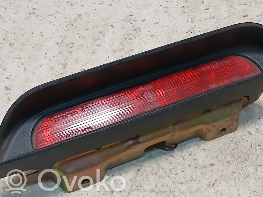 Mitsubishi Space Star Third/center stoplight 