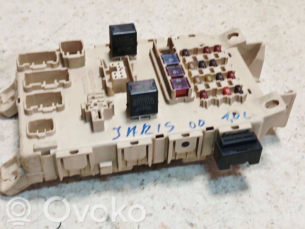 Toyota Yaris Fuse module 