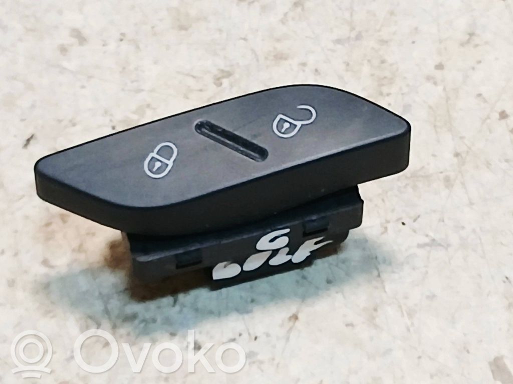 Volkswagen Golf VI Central locking switch button 