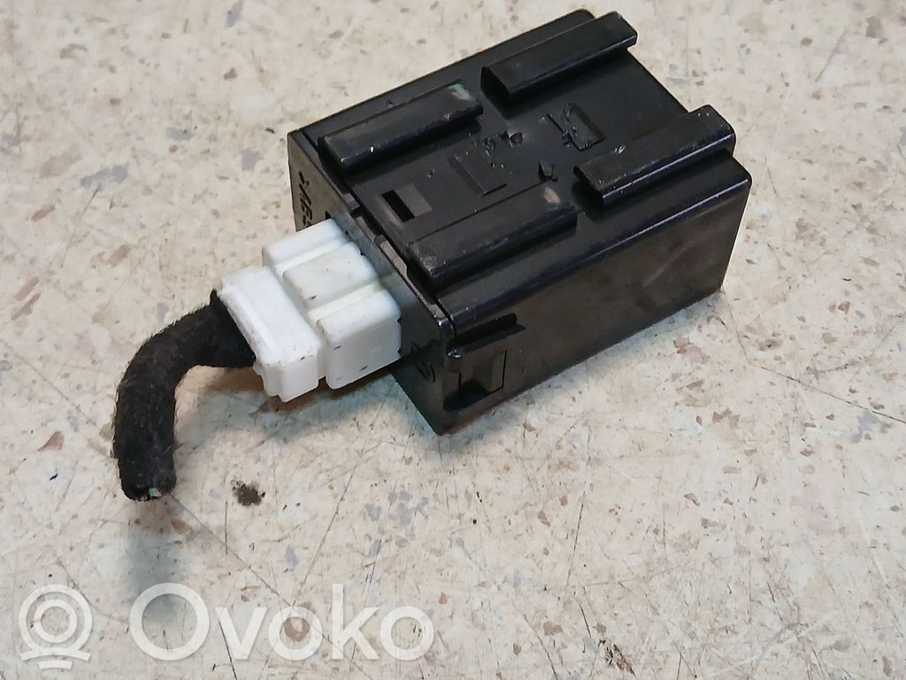 Mazda 6 Keyless (KESSY) go control unit/module 