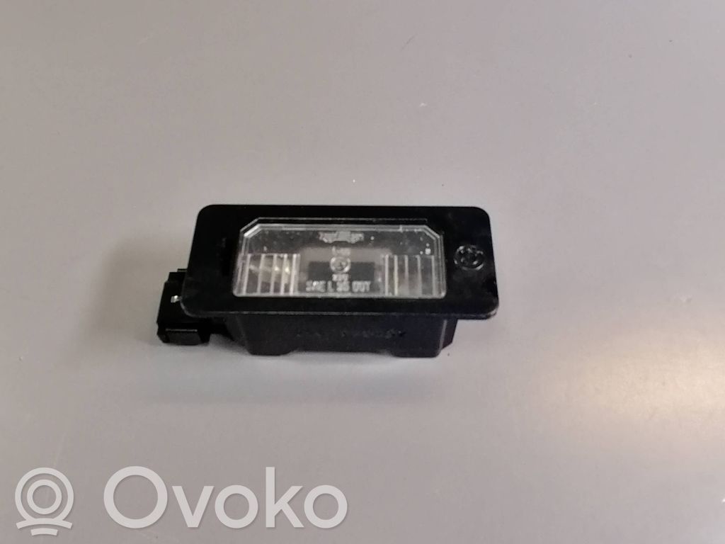 Luce targa   7165646,63267165646
