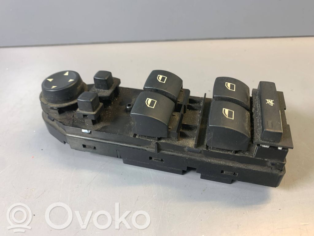 Interruptor del elevalunas eléctrico   6939114,671311SV,0324KAI01