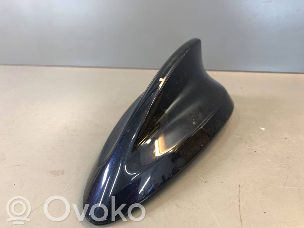 BMW 3 F30 F35 F31 Stogo (GPS) antenos dangtelis 