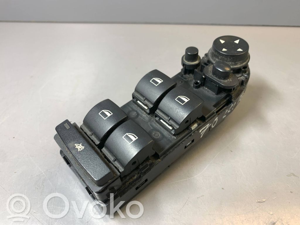 Electric window control switch   9218044,10032A105,61319122121,61319122117,61319218044,9122117,9122121