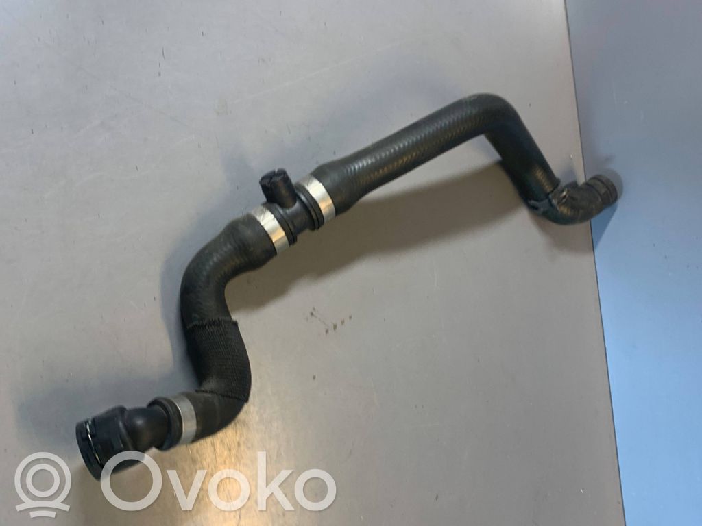 BMW X3 E83 Engine coolant pipe/hose 