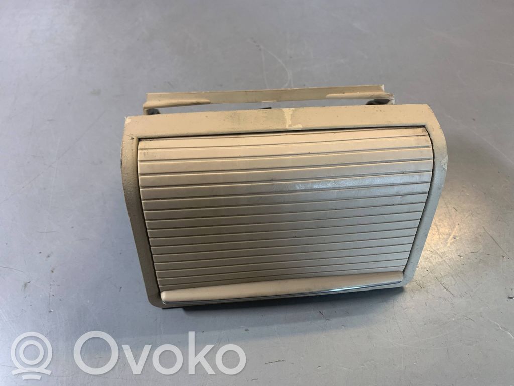 Ashtray (rear)   8248527,8242739,8225988