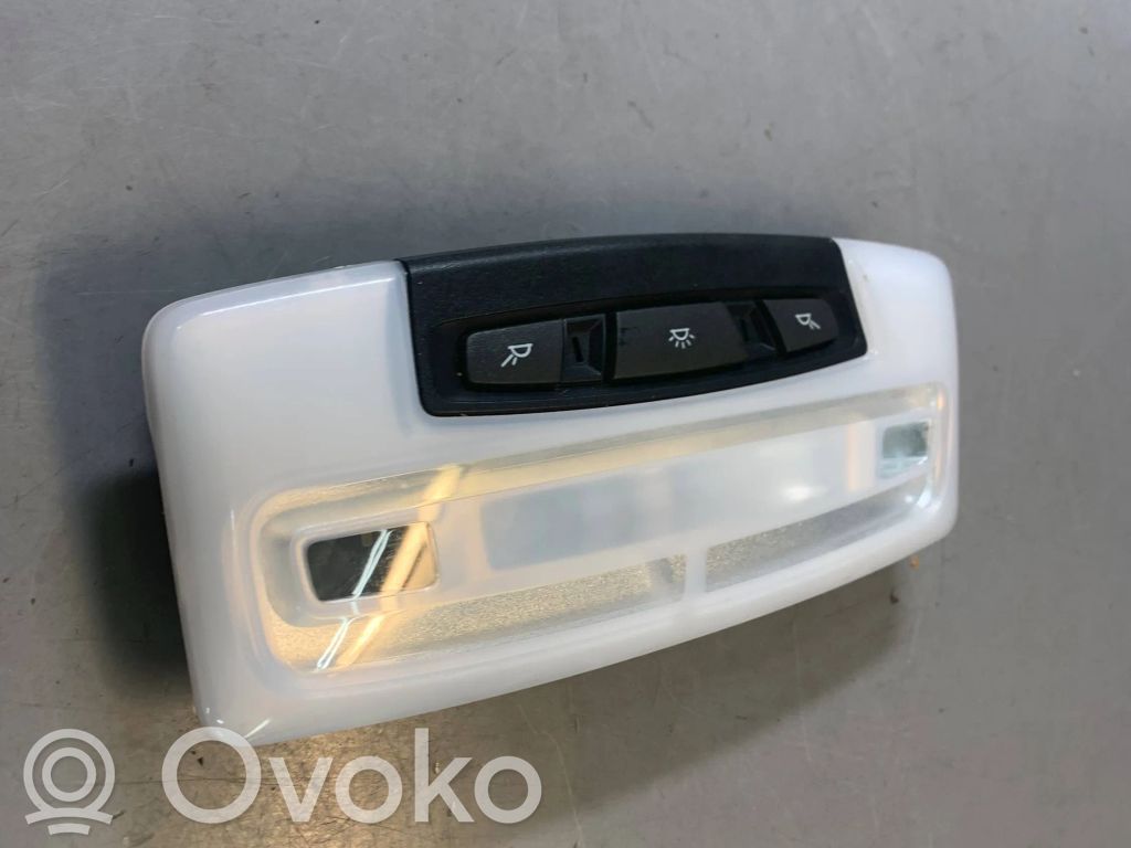 BMW 3 F30 F35 F31 Etuistuimen valo 