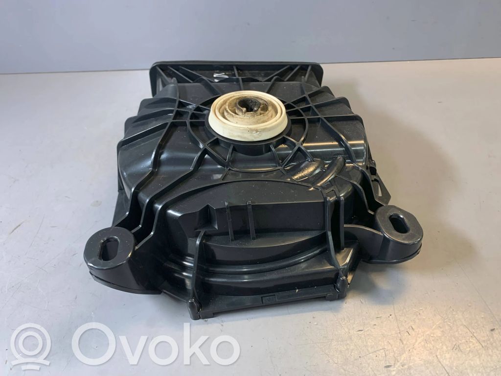 Subwoofer   65139204785,9204785,65139204785,65136945417,65139192461