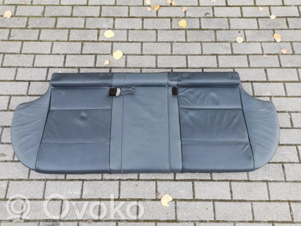 BMW X5 E53 Takaistuin 