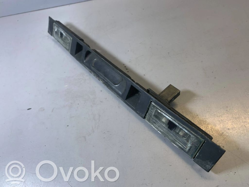 BMW X3 E83 Éclairage de plaque d'immatriculation 