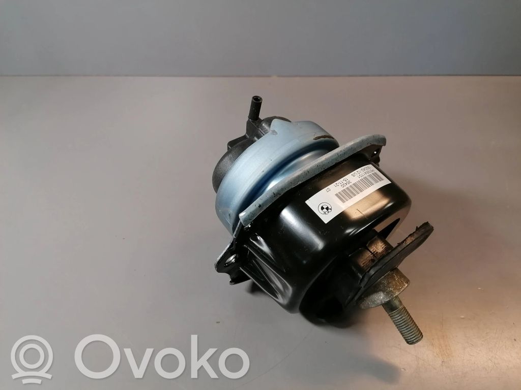BMW X5 E70 Engine mount bracket 