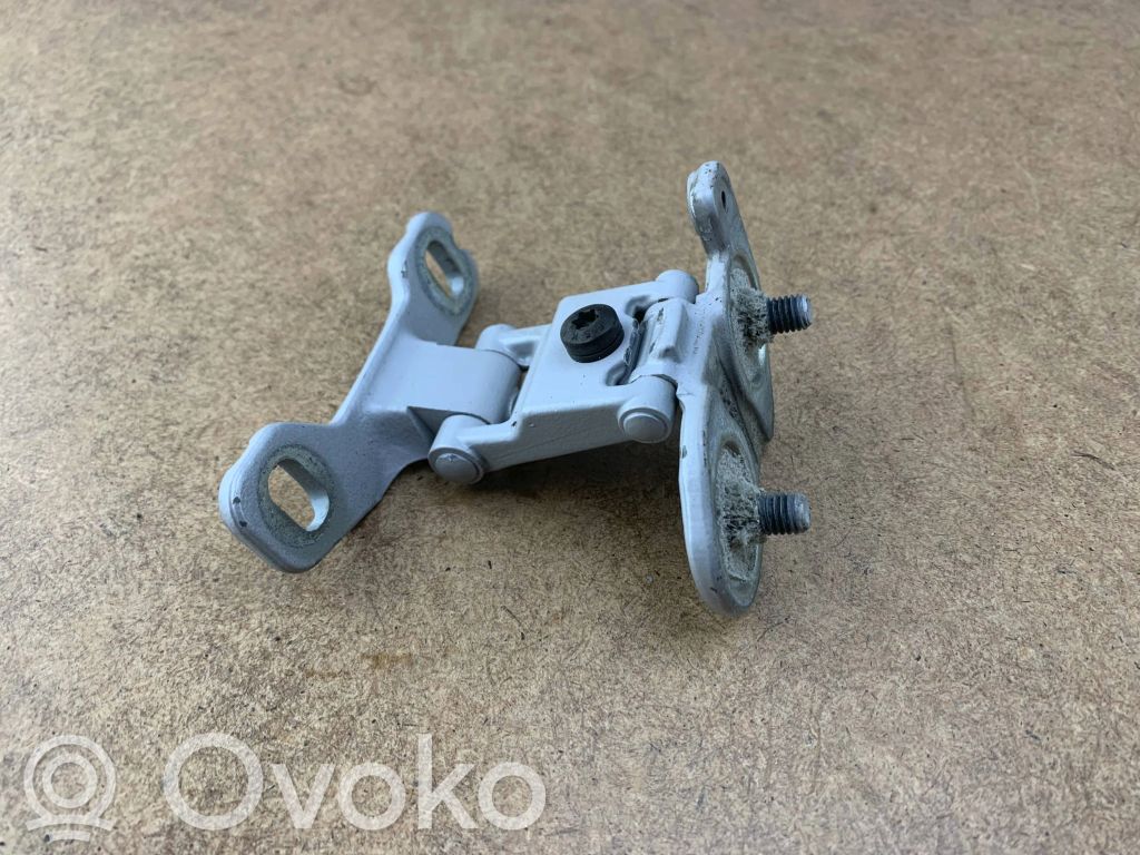 BMW X1 E84 Tailgate/trunk/boot hinge 