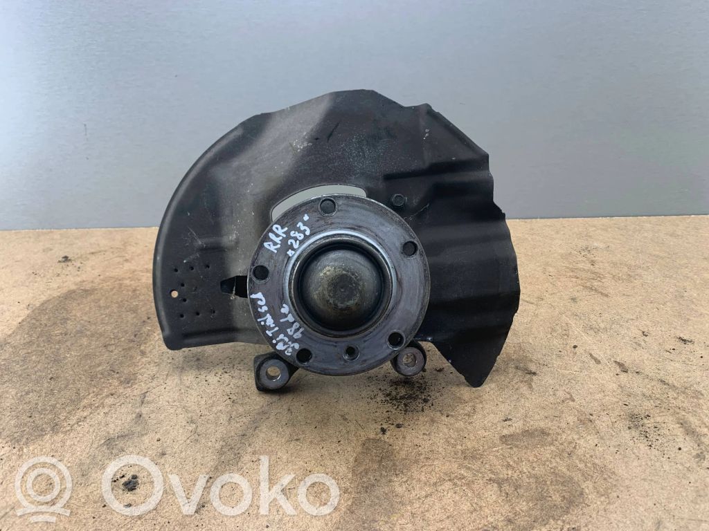 Achsschenkel vorne   31211096430,1096430,31211095198,1095198