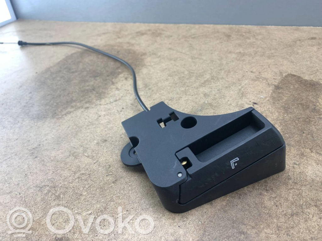 Sėdynės reguliavimo rankenėlė   8209034