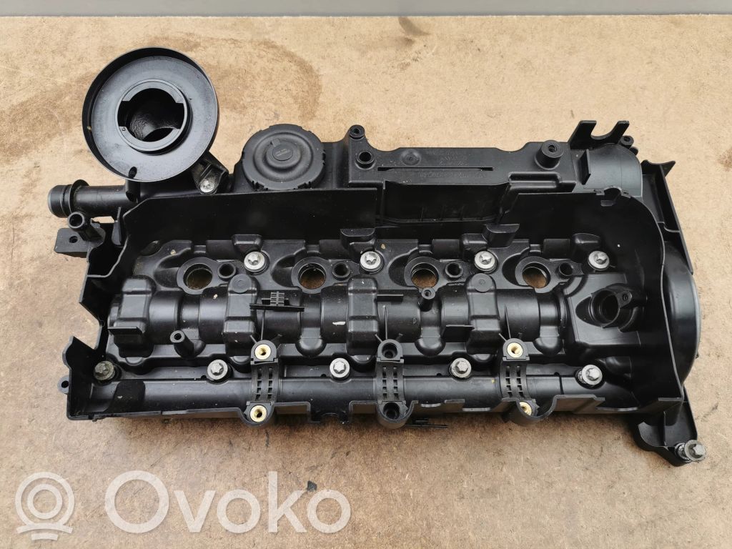 BMW 3 F30 F35 F31 Vārstu vāks 