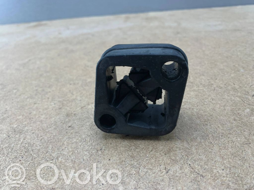 BMW 5 E60 E61 Muffler mount bracket/holder 