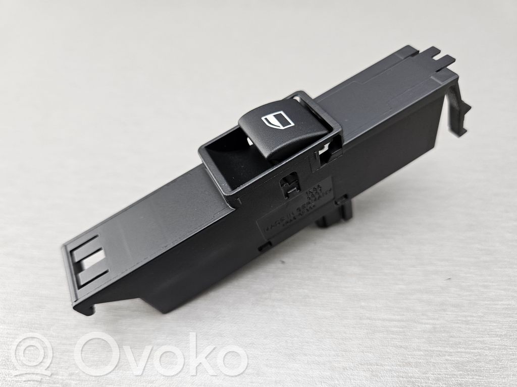 Electric window control switch   61316902177,6902177,61318381511,61318368919,8368919,8381511