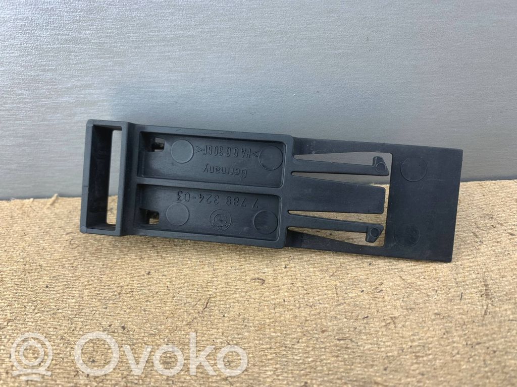 BMW 5 E60 E61 Fixation de radiateur 