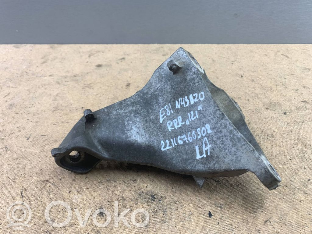 BMW 1 E81 E87 Engine mount bracket 