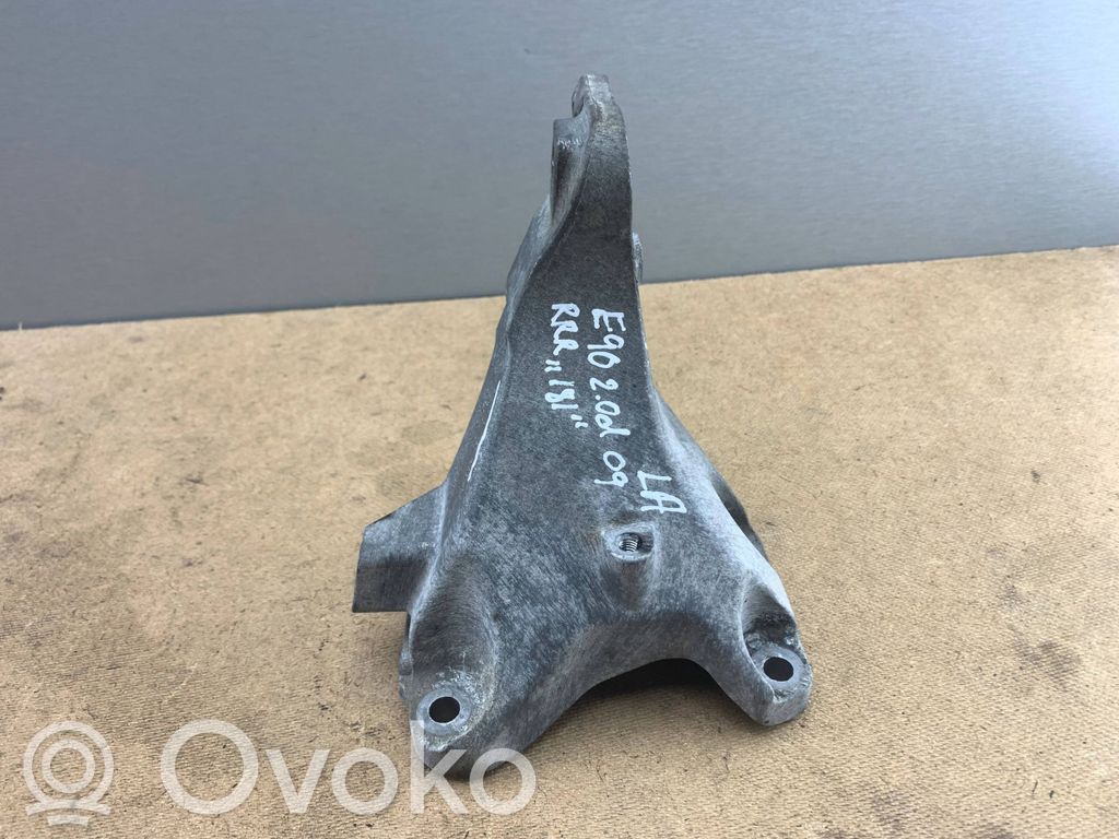 BMW 3 E90 E91 Engine mounting bracket 