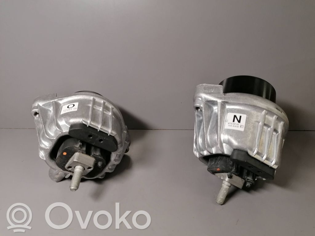 Variklio pagalvė   6773247,22116773247,6773248,22114038371,22114038372,22116773248,4038371,4038372
