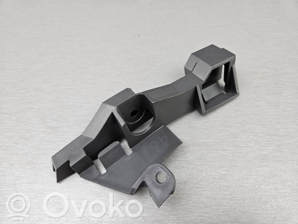Priekšpusē bampera sastiprinājums   7065475,51117065475