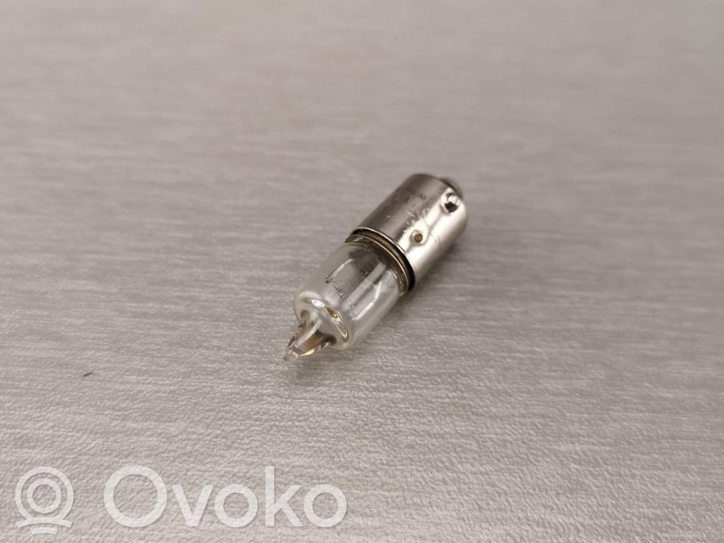 BMW 5 E39 Etuajovalon polttimo 