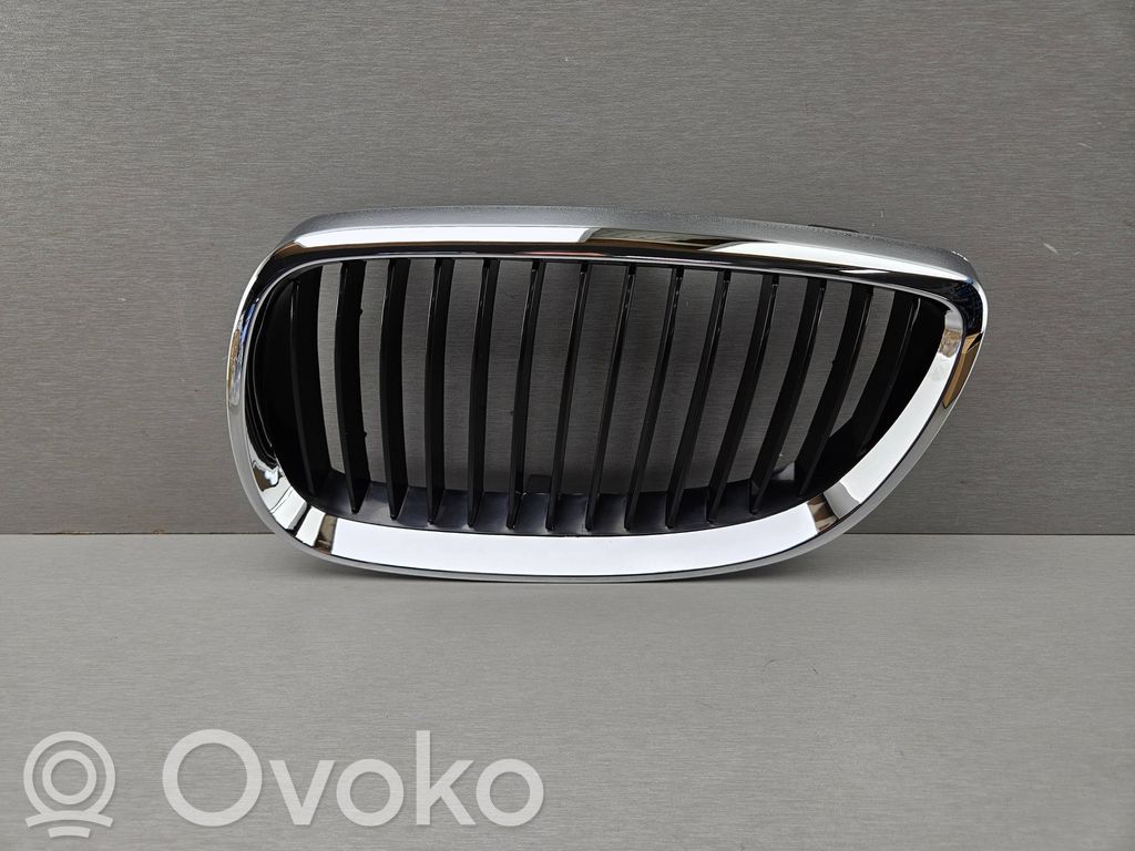 BMW 3 E92 E93 Front bumper upper radiator grill 
