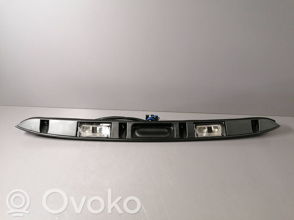 BMW 3 E46 Trunk door license plate light bar 