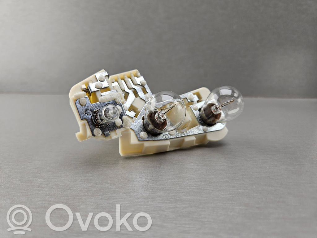 BMW 3 E90 E91 Wkład lampy tylnej 