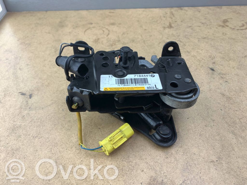 BMW 5 F10 F11 Engine bonnet/hood lock/catch 