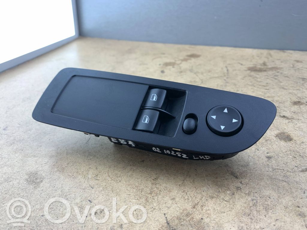 BMW 1 E81 E87 Electric window control switch 