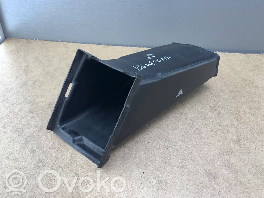 BMW 3 E36 Ilmanoton kanavan osa 