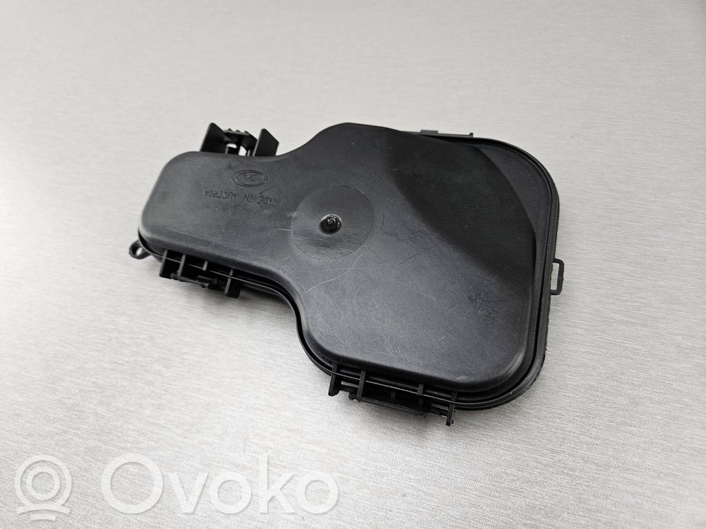 BMW 3 E90 E91 Headlight/headlamp dust cover 