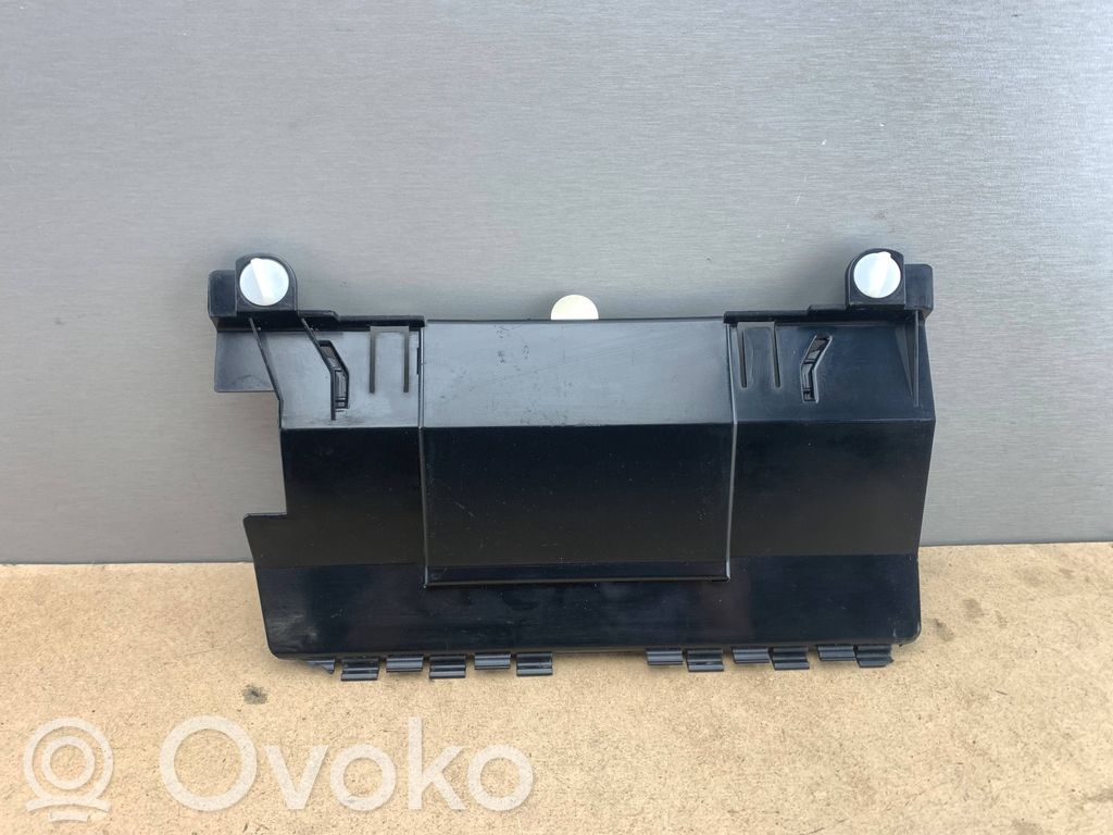 BMW 5 E39 Kita salono detalė 