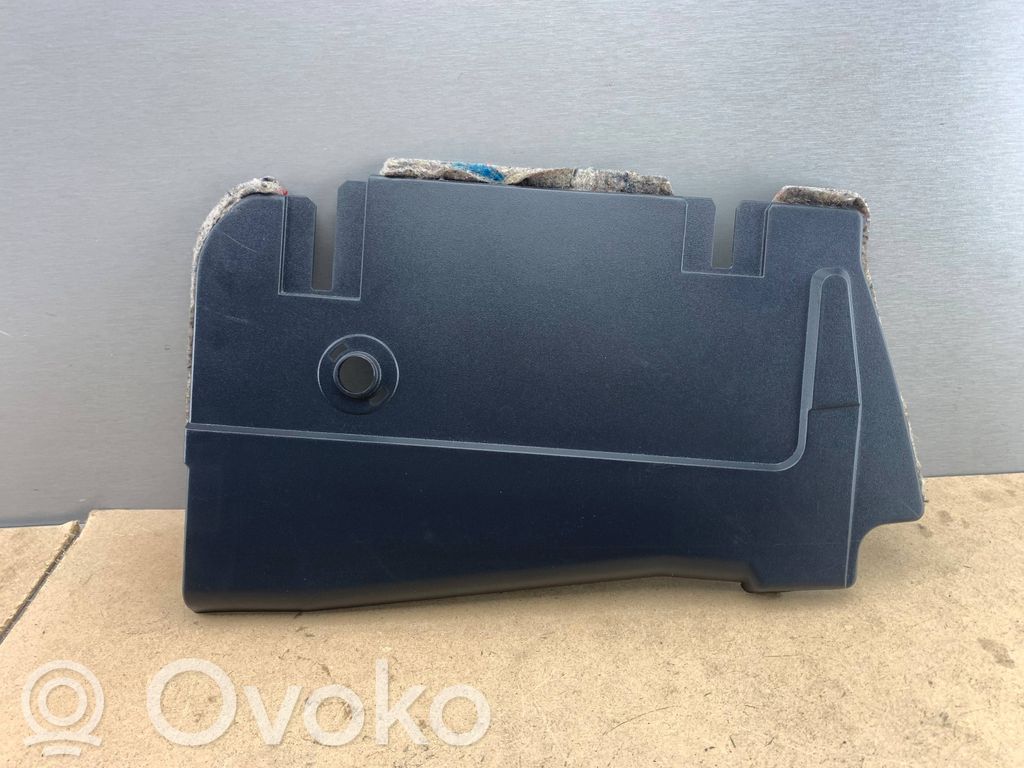 BMW 5 E39 Foot area side trim 