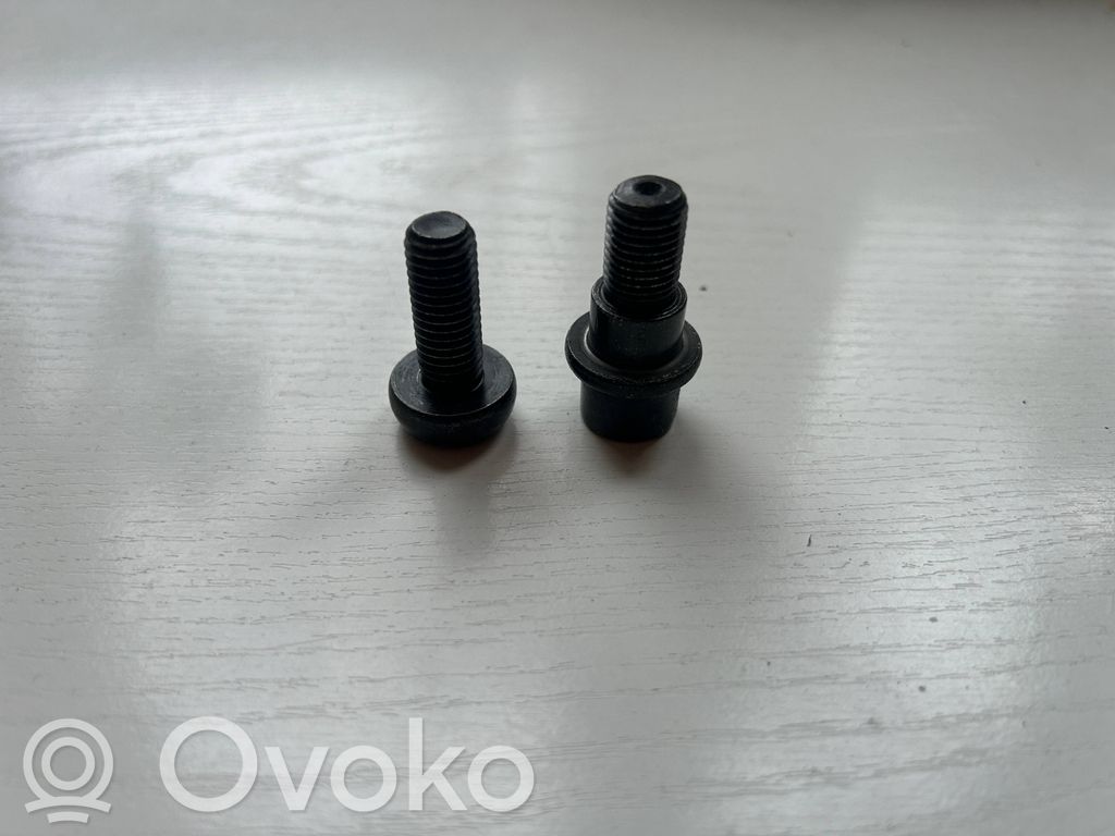 BMW 3 E46 Front suspension camber bolt 
