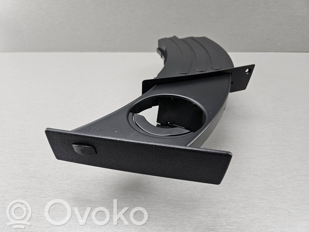 BMW 5 E60 E61 Cup holder 