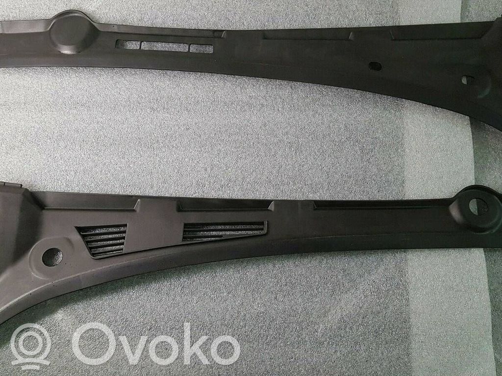 BMW 3 E36 Wiper trim 