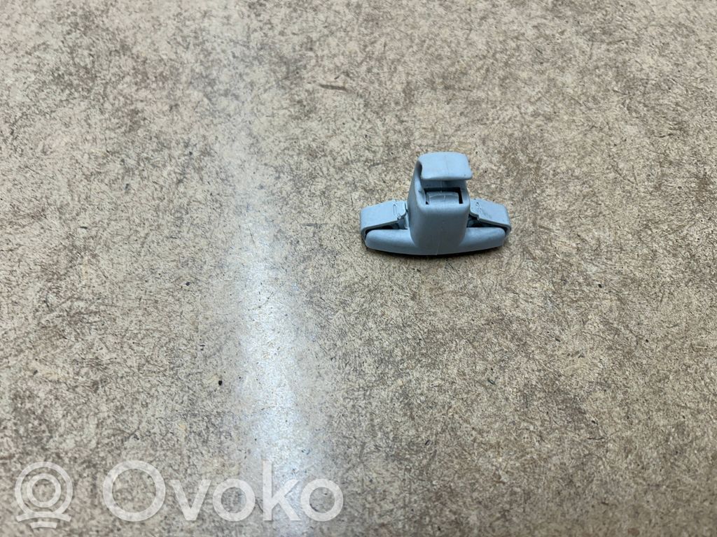 BMW 3 E46 Sun visor clip/hook/bracket 