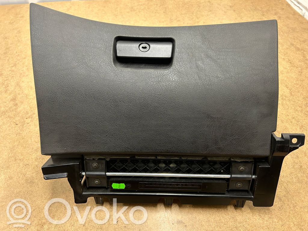 BMW 3 E46 Glove box 