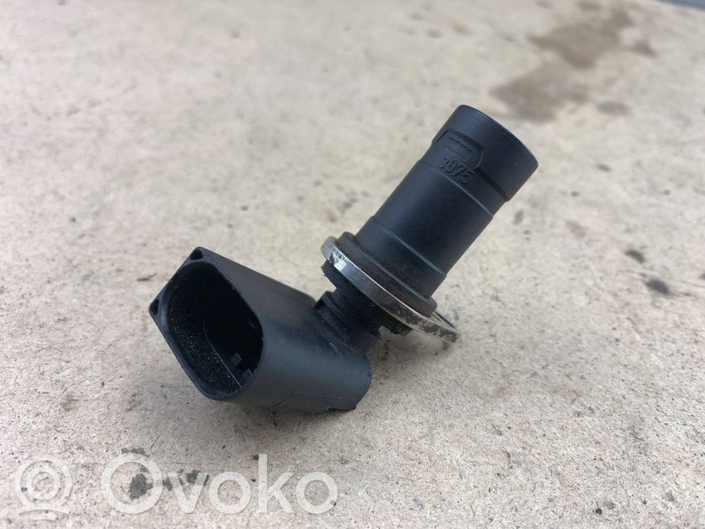 BMW 5 F10 F11 Kampiakselin asentoanturi 