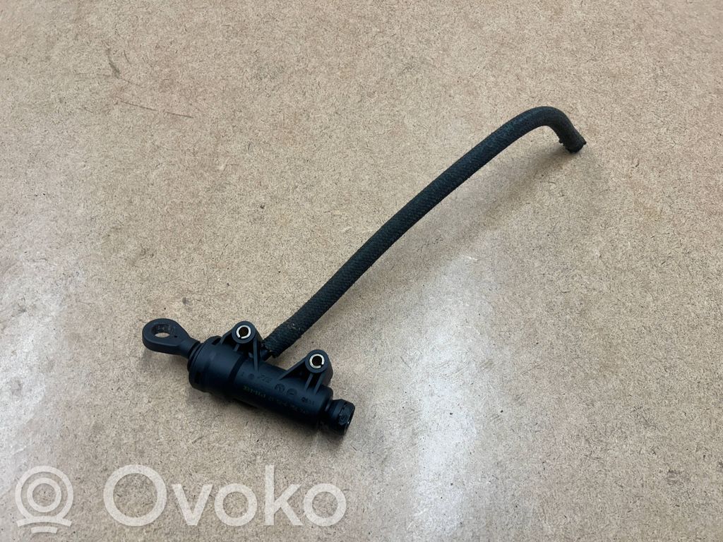 BMW 3 E46 Główny cylinder sprzęgła 